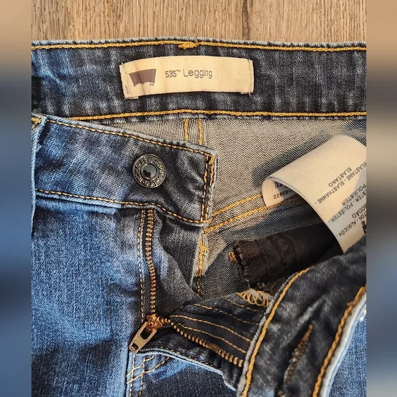 Women's Levi's® 535™ Super Skinny Jeans Size 1LC - Picture 8 of 14